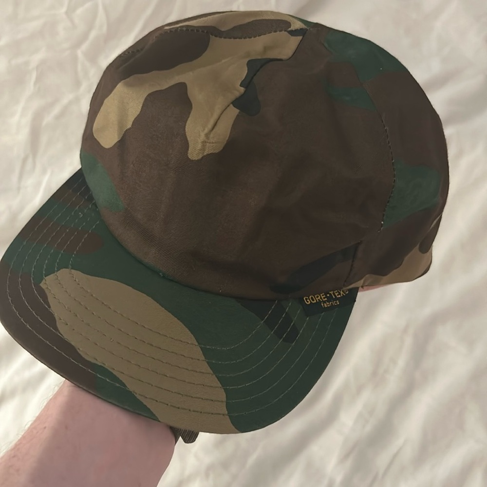 Vintage GORE-TEX camouflage snapback hat